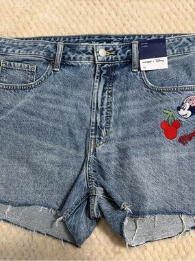 Old Navy Minnie Embroidered Denim Shorts - New With Tag Size 16